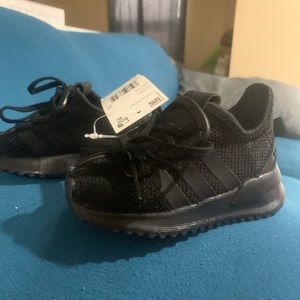 Toddler Shoes size 5 NWT